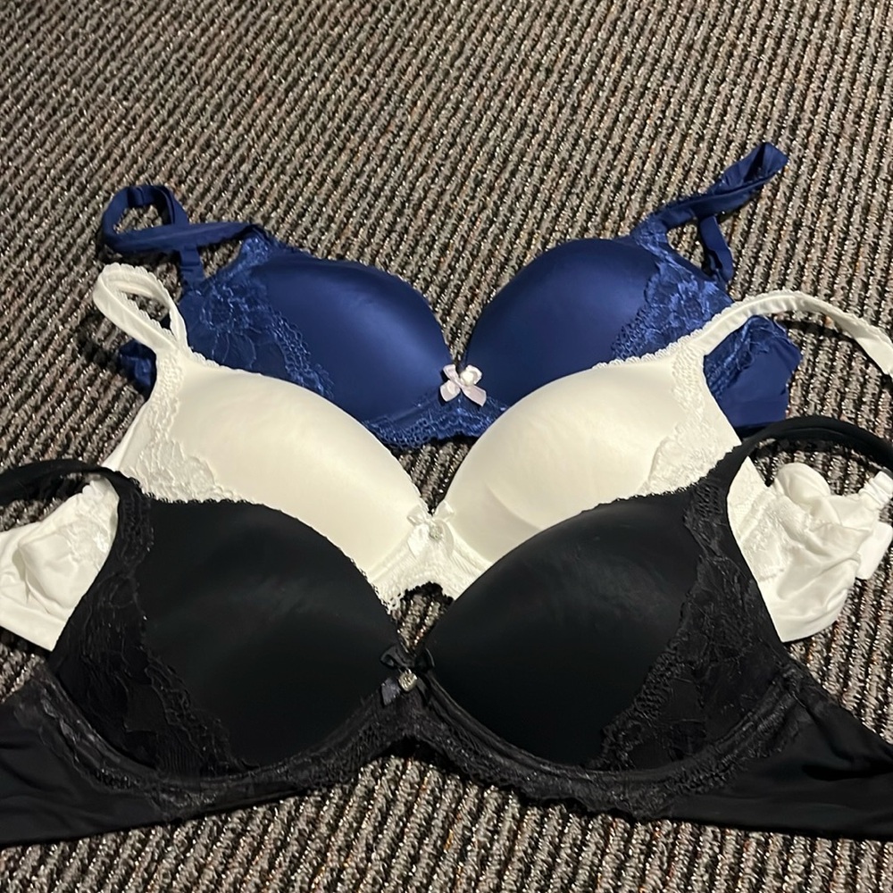 Victoria’s Secret no wire Bra